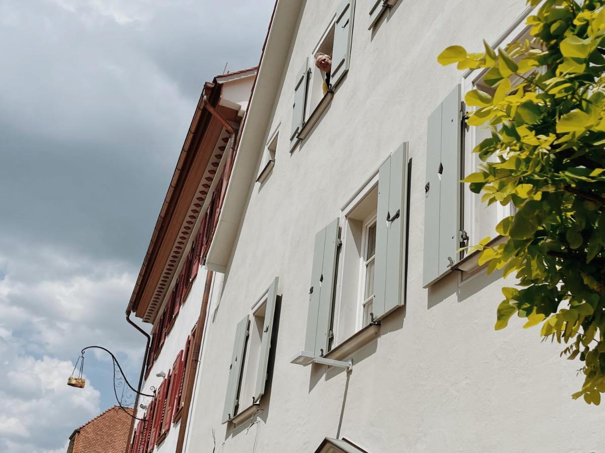 1280 Krone Geisingen Buitenkant foto