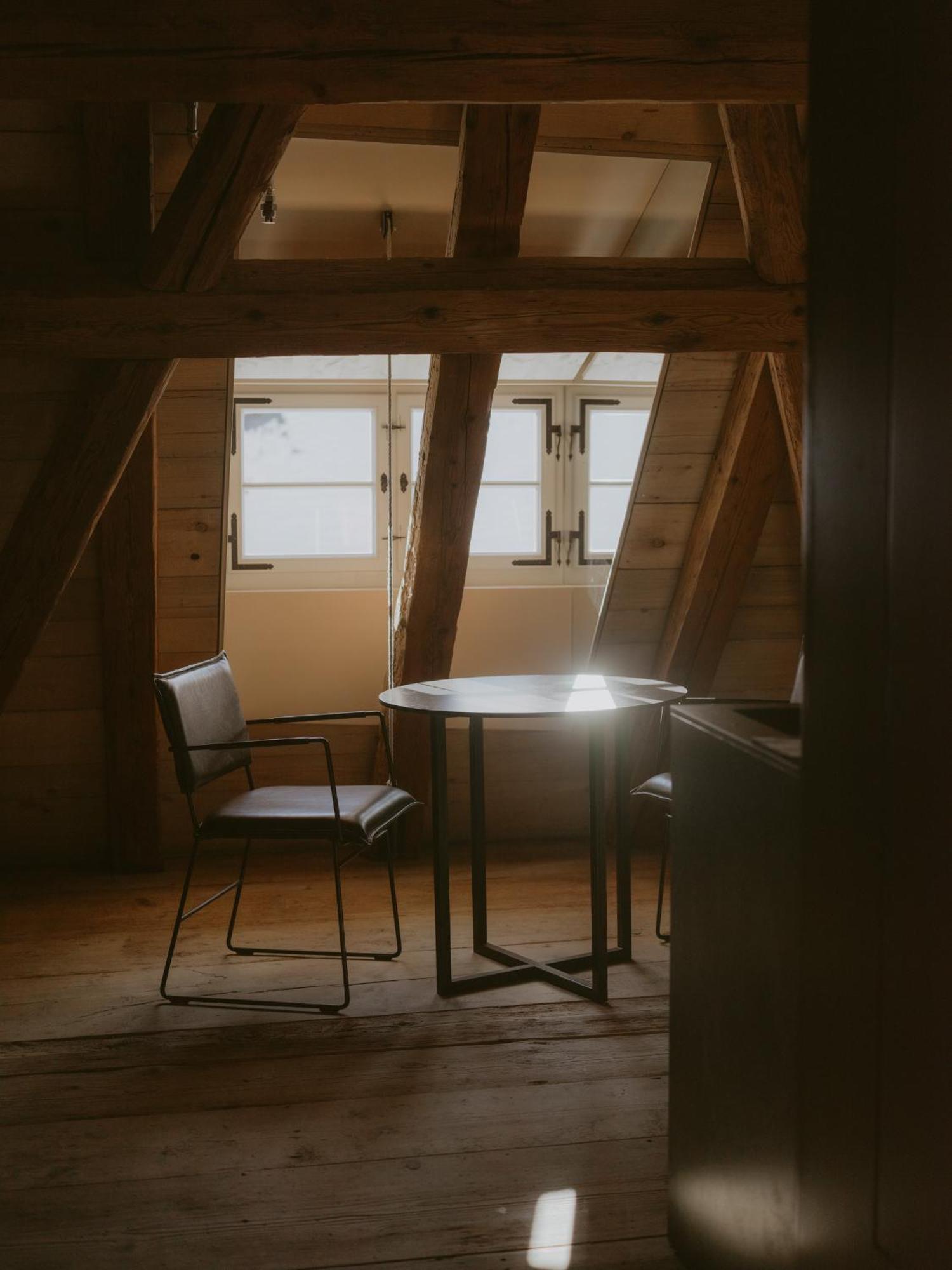 1280 Krone Geisingen Buitenkant foto